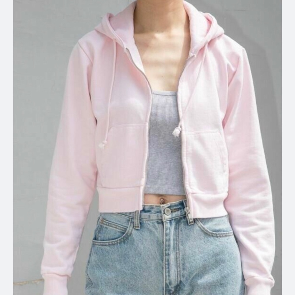 brandy melville crop hoodie💗
